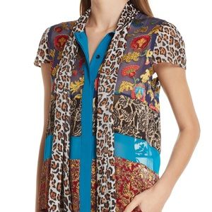 Brand new Alice + Olivia beautiful pattern blouse